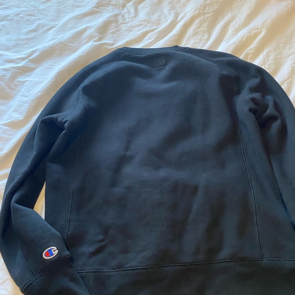 Champion crewneck - Picture 2 of 2
